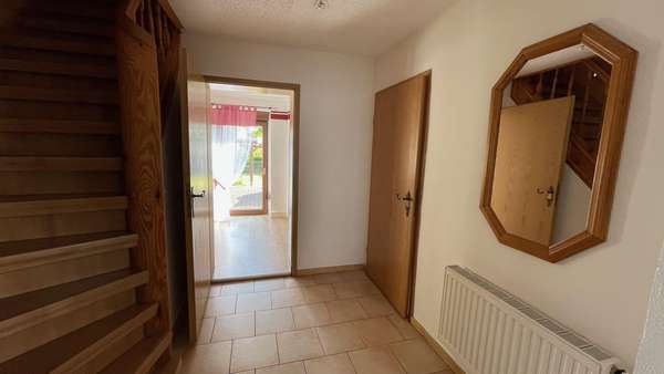Haus 1 EG Diele2 Haus 1 EG Diele2 - Zweifamilienhaus in 08428 Langenbernsdorf mit 230m² kaufen