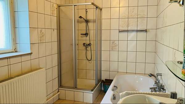 Tageslichtbad im EG Tageslichtbad im EG - Einfamilienhaus in 08132 Mülsen mit 92m² kaufen