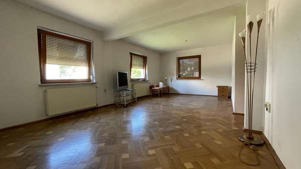 Wohnzimmer Wohnzimmer - Einfamilienhaus in 08060 Zwickau mit 120m² kaufen