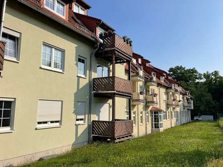 Rückansicht - Erdgeschosswohnung in 08412 Werdau mit 70m² kaufen