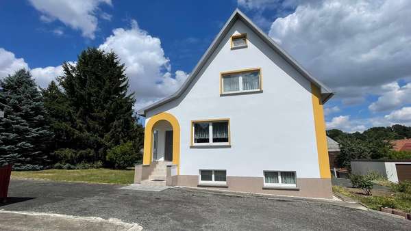 Giebelansicht2 Giebelansicht2 - Einfamilienhaus in 08459 Neukirchen mit 110m² kaufen