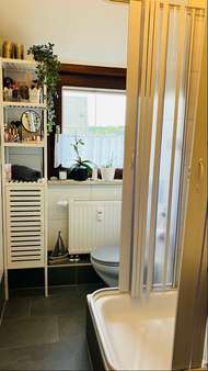 Bad Hochformat - Dachgeschosswohnung in 08132 Mülsen mit 46m² kaufen