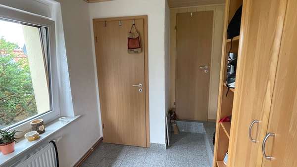 EG Vorhaus EG Vorhaus - Doppelhaushälfte in 08412 Werdau mit 70m² kaufen