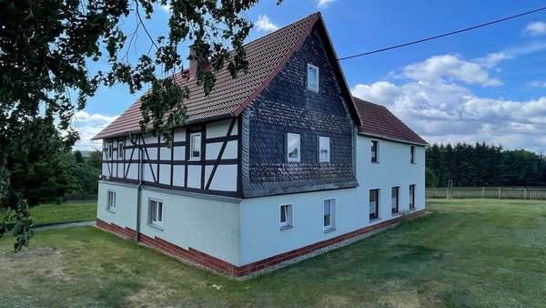 Straßenansicht Straßenansicht - Bauernhaus in 08428 Langenbernsdorf mit 135m² kaufen