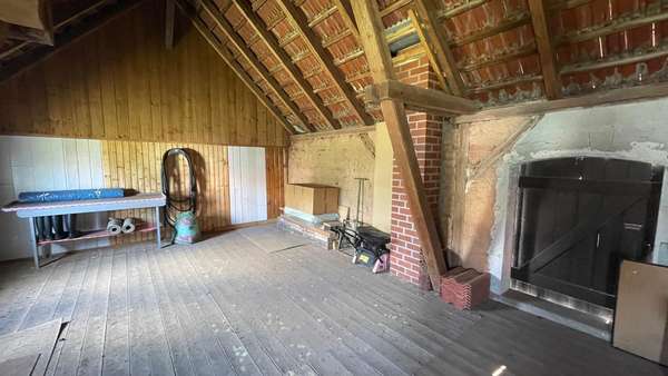 Boden Mittelgebäude Boden Mittelgebäude - Bauernhaus in 08428 Langenbernsdorf mit 135m² kaufen