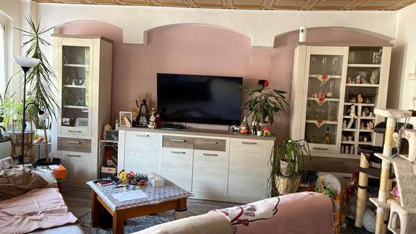 DG Wohnzimmer DG Wohnzimmer - Reihenmittelhaus in 08451 Crimmitschau mit 150m² kaufen