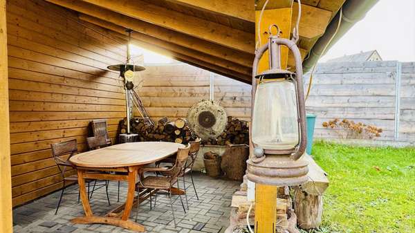 gemütliche Sitzecke gemütliche Sitzecke - Mehrfamilienhaus in 08064 Zwickau mit 80m² kaufen