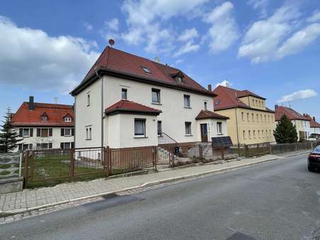 Strassenansicht 2 - Doppelhaushälfte in 08451 Crimmitschau mit 95m² kaufen