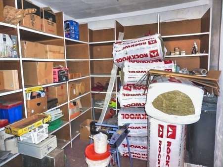 Lager - Reihenmittelhaus in 08223 Falkenstein mit 168m² kaufen
