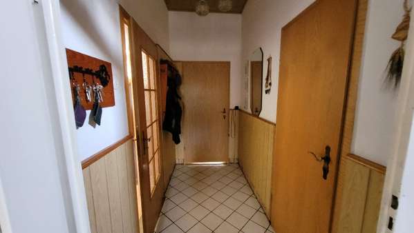 Flur im EG  - Einfamilienhaus in 08491 Netzschkau mit 115m² kaufen