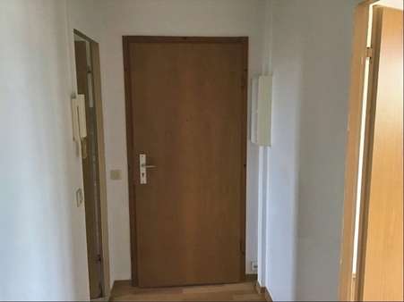 Flur - Etagenwohnung in 08606 Oelsnitz mit 47m² kaufen