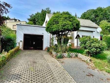 Garageneinfahrt - Einfamilienhaus in 08468 Heinsdorfergrund mit 95m² kaufen