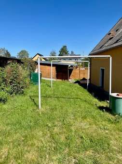 Gartenbereich hinter dem Haus Gartenbereich hinter dem Haus - Einfamilienhaus in 08239 Oberlauterbach mit 80m² kaufen