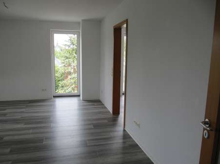 Wohnzimmer Bild 4 - Dachgeschosswohnung in 08262 Muldenhammer mit 64m² mieten