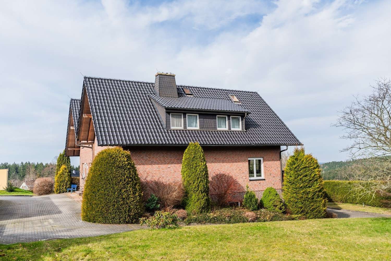 Titelbild - Zweifamilienhaus in 08209 Auerbach mit 145m² kaufen