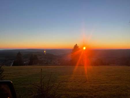 Ausblick SÜD-WEST  - Ferienhaus in 08248 Klingenthal mit 90m² kaufen