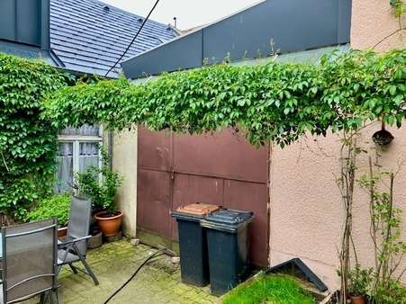 Hinterhof Hinterhof - Reihenendhaus in 08228 Rodewisch mit 163m² kaufen