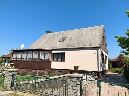 Hausansicht Hausansicht - Einfamilienhaus in 08468 Reichenbach mit 158m² kaufen