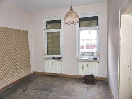 Zimmer EG - Reihenmittelhaus in 08606 Oelsnitz mit 205m² kaufen