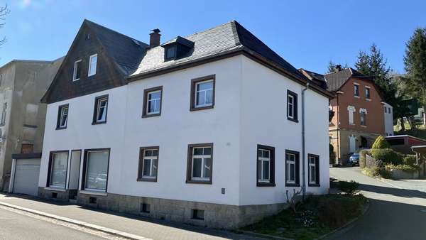 Straßenansicht - Einfamilienhaus in 08236 Ellefeld mit 113m² kaufen