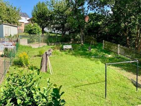 Garten - Doppelhaushälfte in 08491 Netzschkau mit 117m² kaufen