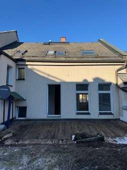 Ausgang Wohnung / Terrasse - Mehrfamilienhaus in 08626 Adorf mit 108m² kaufen