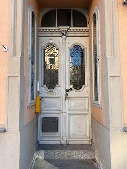 Hauseingang - Mehrfamilienhaus in 08626 Adorf mit 108m² kaufen
