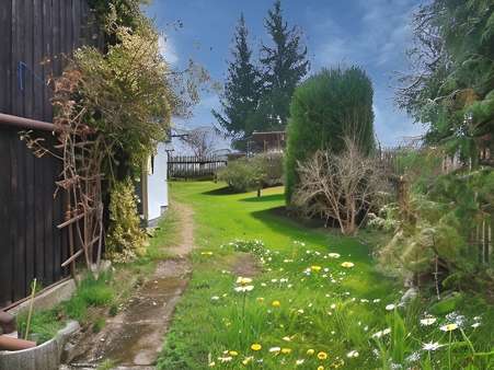 Garten - Einfamilienhaus in 08606 Oelsnitz mit 94m² kaufen
