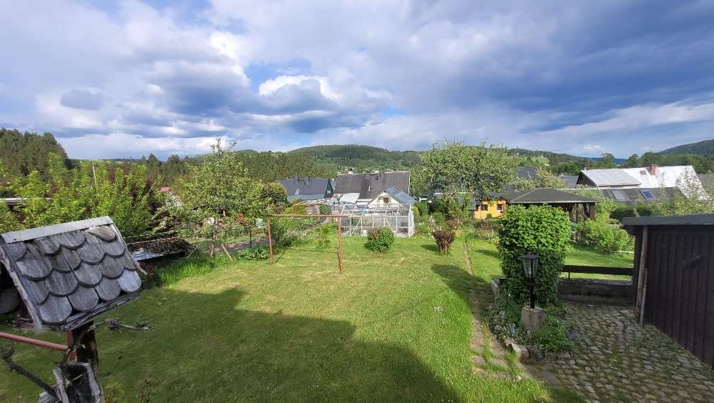 Grundstück mit Ausblick - Einfamilienhaus in 08248 Klingenthal mit 117m² kaufen