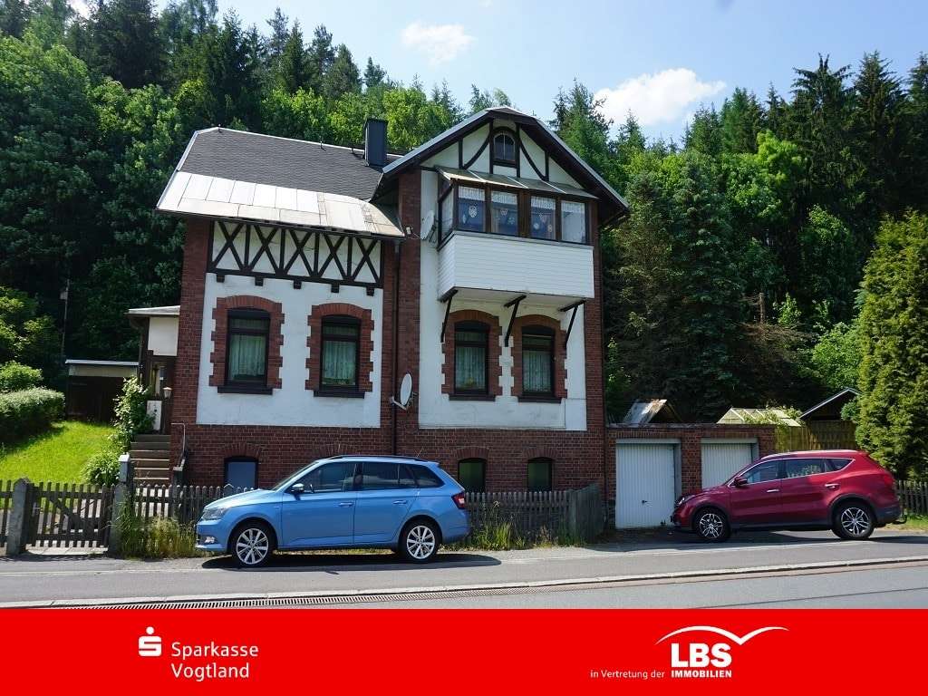 Straßenansicht - Zweifamilienhaus in 08626 Adorf mit 120m² kaufen