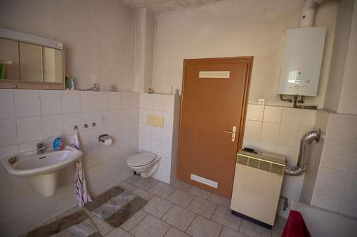 EG Bad EG Bad - Einfamilienhaus in 08248 Klingenthal mit 110m² kaufen