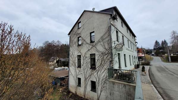 seitliche Ansicht seitliche Ansicht - Mehrfamilienhaus in 08543 Pöhl mit 262m² kaufen