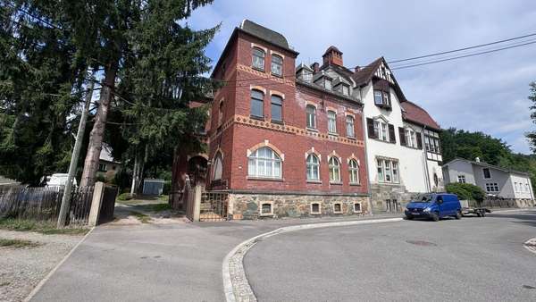 Zufahrt Zufahrt - Mehrfamilienhaus in 08499 Mylau mit 300m² kaufen