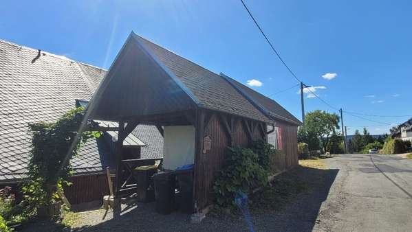 Carport / Garage - Mehrfamilienhaus in 08248 Klingenthal mit 200m² kaufen