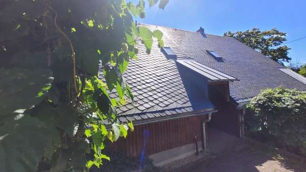 Dacheindeckung Naturschiefer - Mehrfamilienhaus in 08248 Klingenthal mit 200m² kaufen