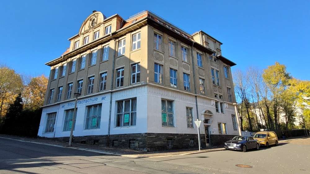 Straßenansicht  - Service in 08523 Plauen mit 1212m² kaufen