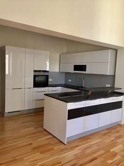 Küchenansicht 1_klein - Etagenwohnung in 08258 Markneukirchen mit 67m² mieten