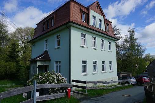 Straßenansicht - Mehrfamilienhaus in 08648 Bad Brambach mit 205m² als Kapitalanlage kaufen