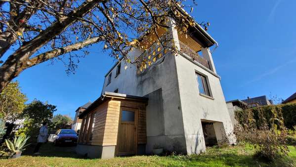 Ansicht Anbau und Terrasse - Doppelhaushälfte in 08228 Rodewisch mit 90m² kaufen