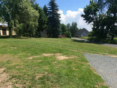 null - Grundstück in 08648 Bad Brambach mit 1196m² kaufen