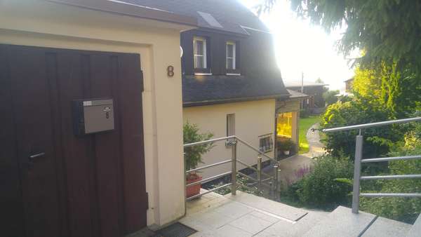 Garage und Zuwegung - Einfamilienhaus in 08248 Klingenthal mit 96m² kaufen