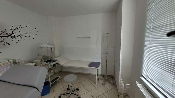 Behandlungszimmer EG - Mehrfamilienhaus in 08258 Markneukirchen mit 195m² kaufen