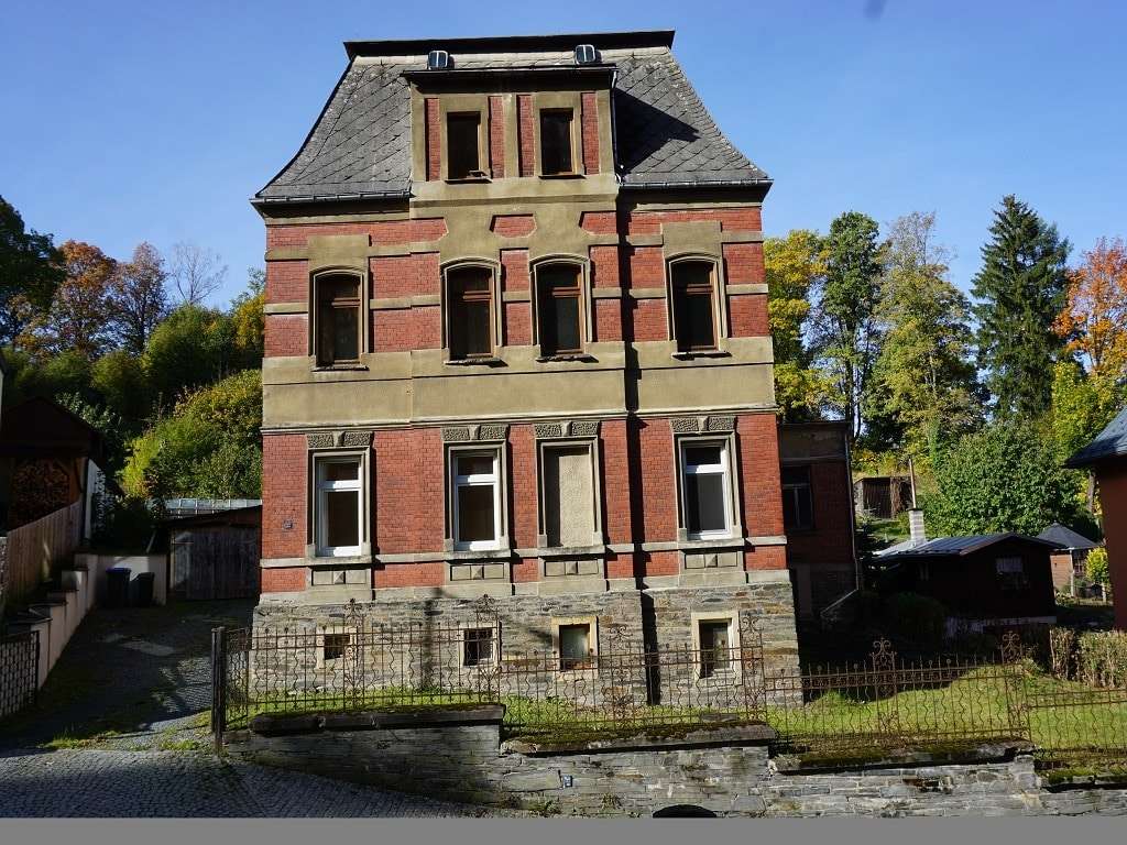 Straßenansicht0 - Zweifamilienhaus in 08258 Markneukirchen mit 196m² kaufen