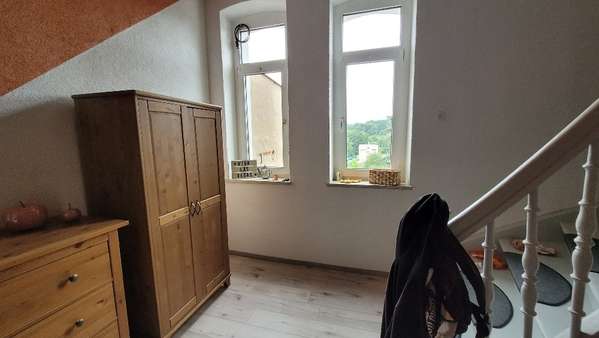 Treppenhaus - Reihenmittelhaus in 08606 Oelsnitz mit 120m² kaufen