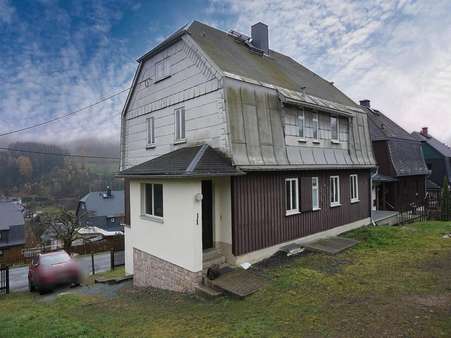 Seitenansicht - Einfamilienhaus in 08248 Klingenthal mit 130m² kaufen