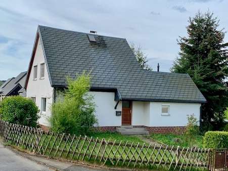 Hausansicht - Einfamilienhaus in 08496 Neumark mit 78m² kaufen