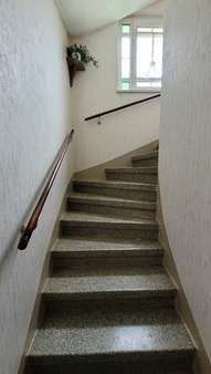 Hausaufgang Steintreppe - Einfamilienhaus in 08538 Weischlitz mit 100m² kaufen