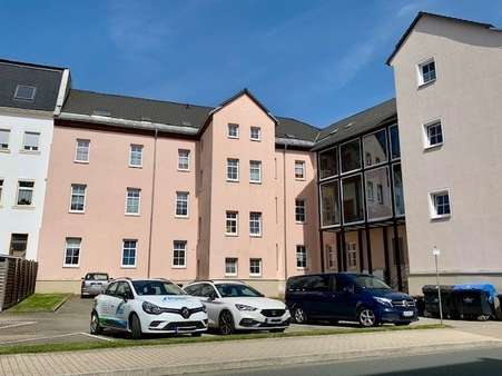 Hausansicht - Etagenwohnung in 08485 Lengenfeld mit 43m² kaufen