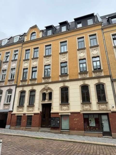 Straßenansicht - Dachgeschosswohnung in 08523 Plauen mit 76m² kaufen