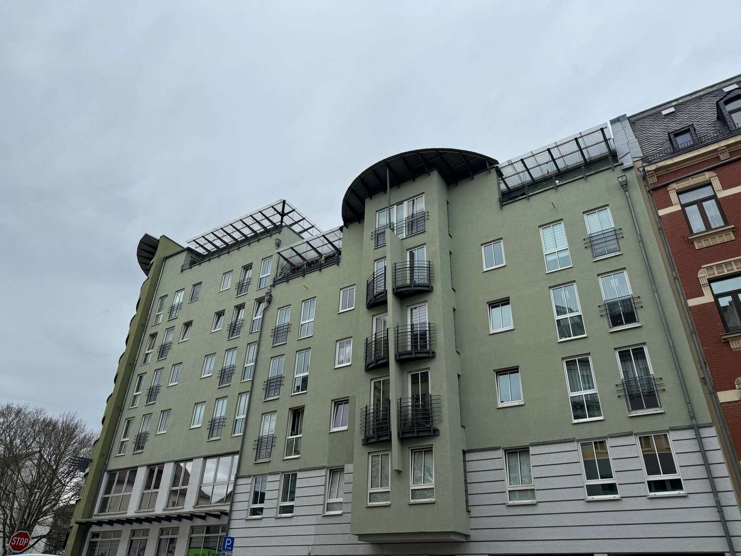 Vorderansicht - Dachgeschosswohnung in 08525 Plauen mit 221m² als Kapitalanlage kaufen